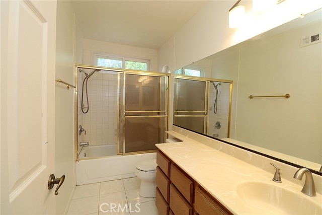 17252 Wentzel Way, Granada Hills CA: https://media.crmls.org/medias/c6e944a6-19a9-4348-a1a0-083531d43184.jpg