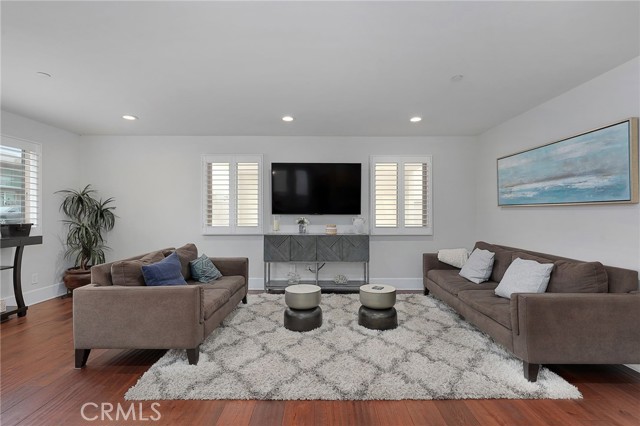 2025 Prospect Avenue, Hermosa Beach CA: https://media.crmls.org/medias/c6e9bcb5-55f1-4275-9889-3221e655f6dc.jpg