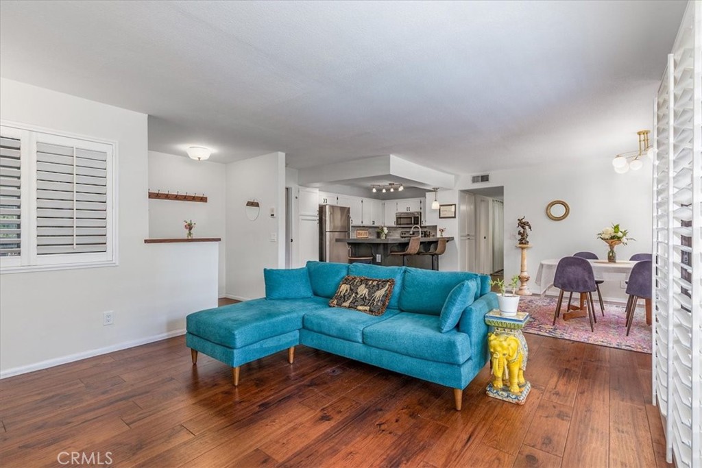 3930 Centre Street - photo 5