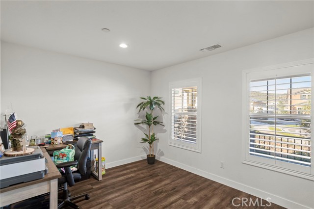 Detail Gallery Image 7 of 26 For 4030 Yuul Cir, San Jacinto,  CA 92582 - 4 Beds | 2/1 Baths