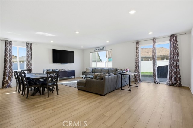 Detail Gallery Image 11 of 29 For 1903 Breachy, Hemet,  CA 92545 - 3 Beds | 2 Baths