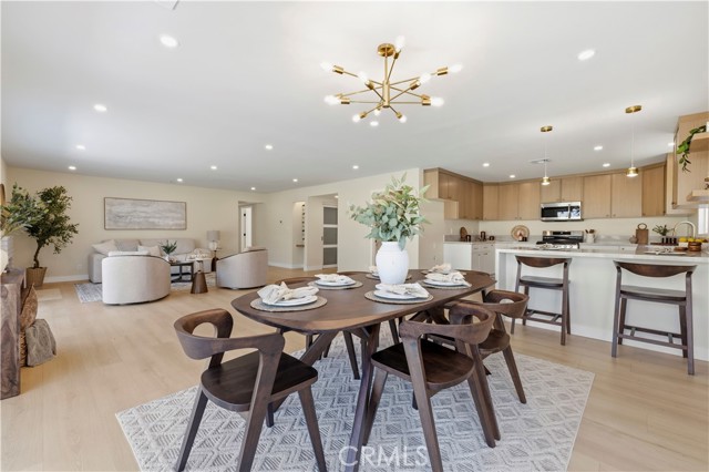 Detail Gallery Image 8 of 35 For 2133 Cochran, Simi Valley,  CA 93065 - 3 Beds | 2 Baths