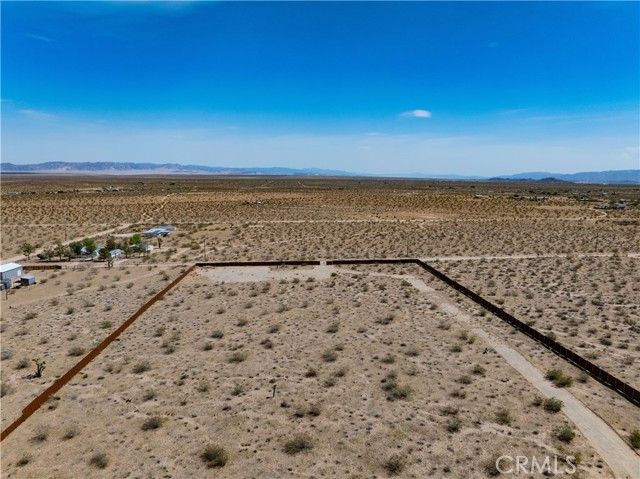 Image 6 of 24 For 424 Ducor Avenue