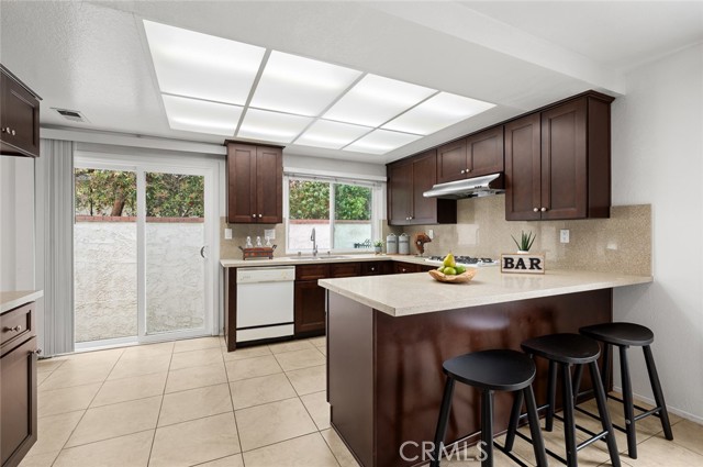 15539 Feldspar Drive, Chino Hills CA: https://media.crmls.org/medias/c6eda754-089a-4be9-8738-26f51e4ff1f0.jpg