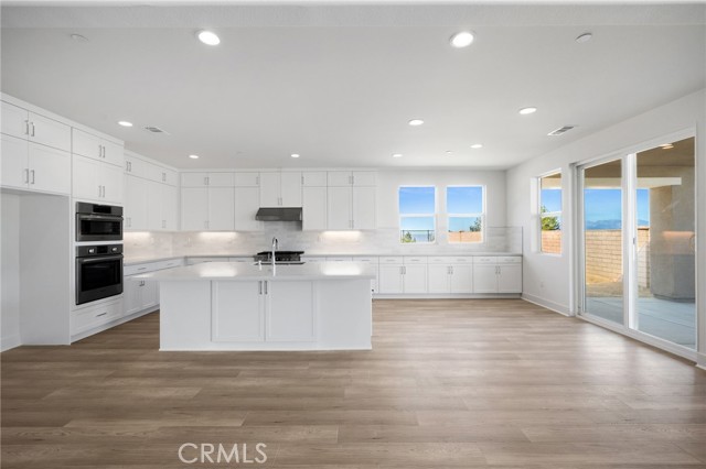 34524 Kadota Street, Yucaipa CA: https://media.crmls.org/medias/c6ee18f9-ad26-4982-9389-6091bc725a4d.jpg