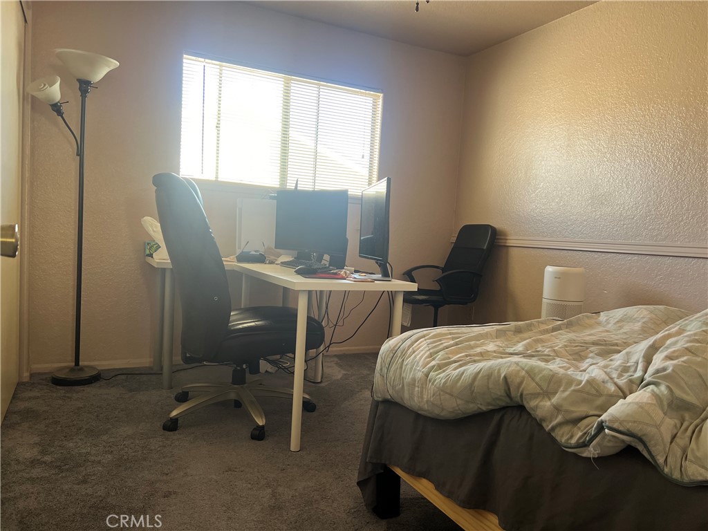 https://media.crmls.org/medias/c6ee22ab-5f81-4b70-bcfc-ed00165db8a4.jpg?preset=X-Large