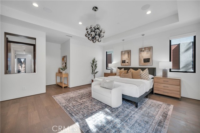 332 Avenue E, Redondo Beach, California 90277, 5 Bedrooms Bedrooms, ,6 BathroomsBathrooms,Residential,For Sale,Avenue E,SB26070979