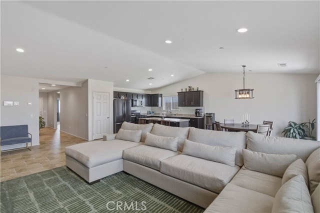 Detail Gallery Image 10 of 22 For 11866 Andrews, Victorville,  CA 92392 - 3 Beds | 2 Baths