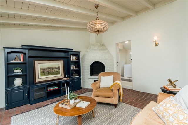 Detail Gallery Image 18 of 34 For 3554 Yorkshire Rd, Pasadena,  CA 91107 - 2 Beds | 2 Baths