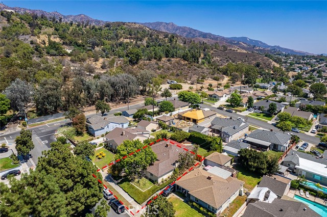 936 Cambridge Drive photo 4