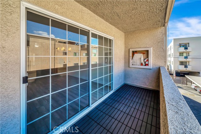 Detail Gallery Image 30 of 65 For 4647 Willis Ave #312,  Sherman Oaks,  CA 91403 - 2 Beds | 2 Baths