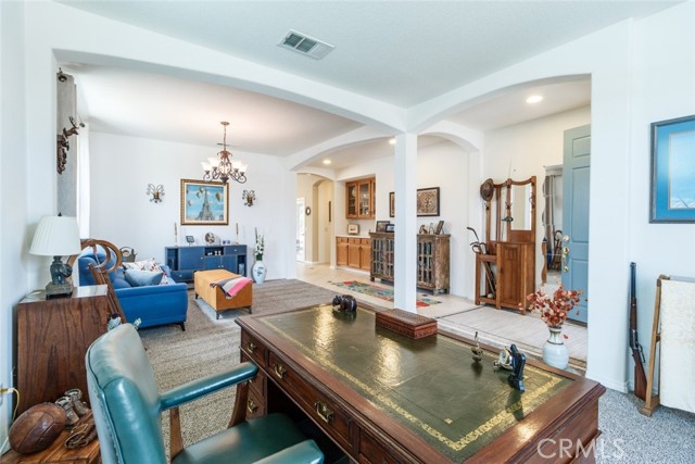 4108 Club Vista Drive, Palmdale CA: https://media.crmls.org/medias/c6f1eb81-9491-45b1-a5b5-d9dbf8882a01.jpg