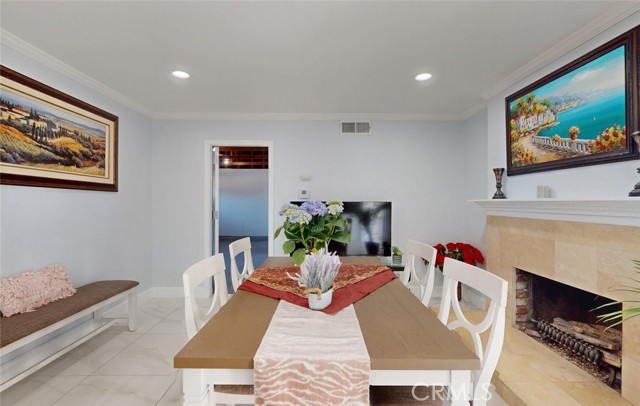 Detail Gallery Image 23 of 32 For 17891 Caledonia Cir, Huntington Beach,  CA 92647 - 5 Beds | 3/2 Baths