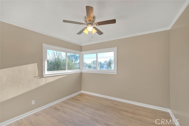 Detail Gallery Image 27 of 43 For 2149 W Cris Ave, Anaheim,  CA 92804 - 4 Beds | 2 Baths
