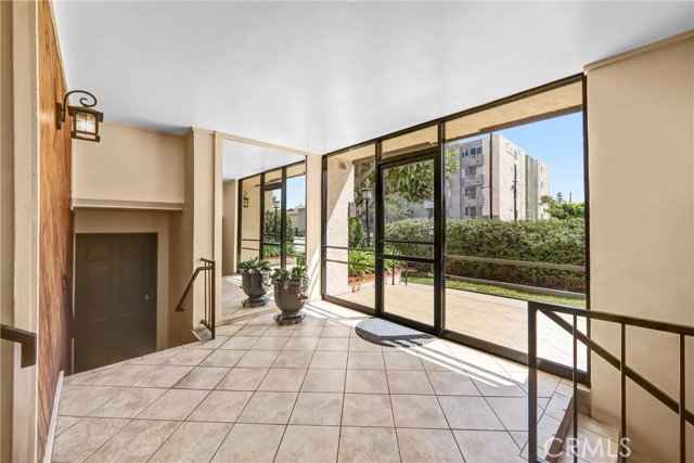 2 Bed Home for Sale in Valley Village, California