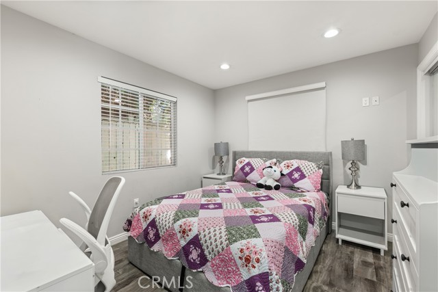 Detail Gallery Image 23 of 37 For 14835 Kittridge St, Van Nuys,  CA 91405 - 5 Beds | 3 Baths