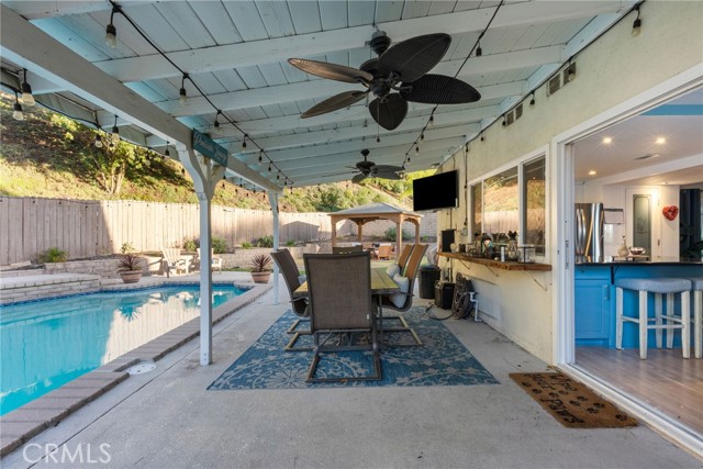 Detail Gallery Image 27 of 33 For 27466 Annette Jo, Saugus,  CA 91350 - 3 Beds | 3 Baths