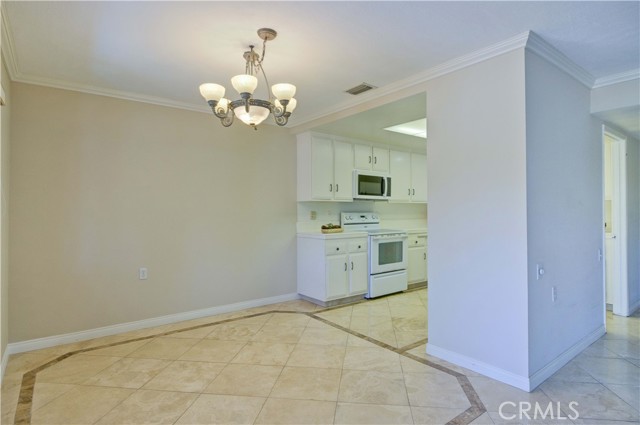 Detail Gallery Image 10 of 59 For 3033 via Vista #P,  Laguna Woods,  CA 92637 - 2 Beds | 2 Baths