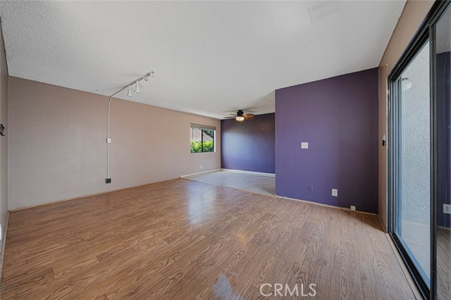 Detail Gallery Image 2 of 25 For 340 E Washington Bld #2,  Pasadena,  CA 91104 - 2 Beds | 1/1 Baths