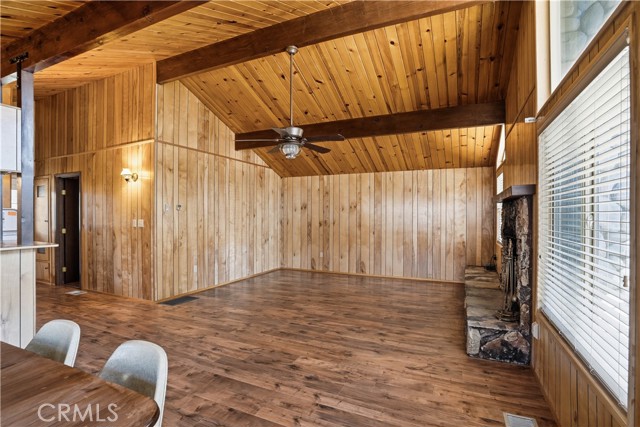 Detail Gallery Image 9 of 32 For 6230 Penguin, Wrightwood,  CA 92397 - 1 Beds | 1 Baths