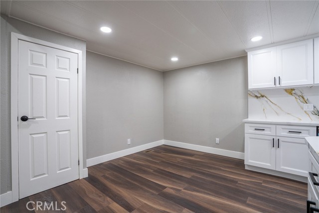 212 Las Brisas Circle, Pomona CA: https://media.crmls.org/medias/c6f7dd3a-b61a-424e-8975-87af78938990.jpg