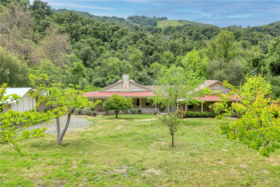 Detail Gallery Image 8 of 70 For 7515 Santa Rosa Creek Rd, Cambria,  CA 93428 - 2 Beds | 1 Baths