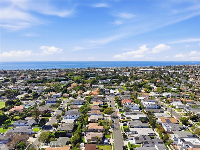 Detail Gallery Image 26 of 27 For 1320 Curtis, Manhattan Beach,  CA 90266 - 3 Beds | 2 Baths