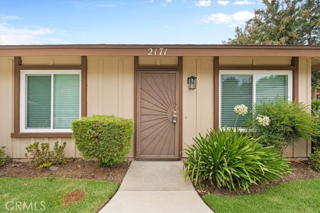 Detail Gallery Image 3 of 35 For 2171 S Magnolia Ave, Ontario,  CA 91762 - 3 Beds | 2 Baths