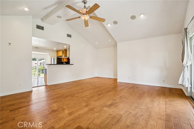 Detail Gallery Image 12 of 28 For 5033 Premiere Ave, Lakewood,  CA 90712 - 3 Beds | 2 Baths