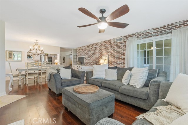 502 Charles Street, Moorpark CA: https://media.crmls.org/medias/c6fa6cdf-21e0-42ea-af4c-64664558d9bd.jpg