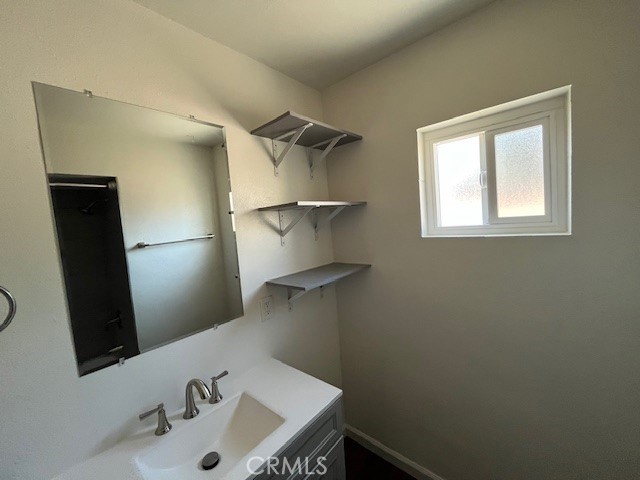 Image 12 of 23 For 36957 Melrose Drive 5