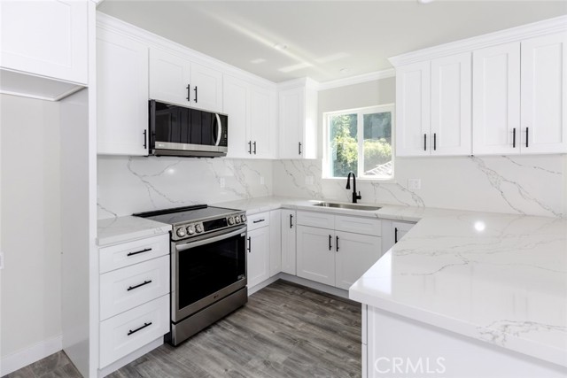 15849 Marlin Place, Van Nuys CA: https://media.crmls.org/medias/c6fb32d5-4ed1-4bec-ab5c-7e392eef9d70.jpg