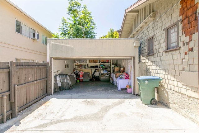 408 E Del Mar Boulevard, Pasadena CA: https://media.crmls.org/medias/c6fbd2e0-ee87-457e-a947-21f09b385d0c.jpg
