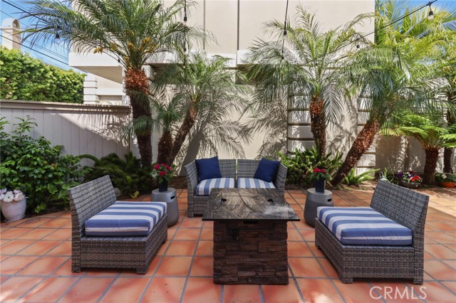 2802 Rindge Lane, Redondo Beach, California 90278, 4 Bedrooms Bedrooms, ,2 BathroomsBathrooms,Residential,Sold,Rindge,OC23113154