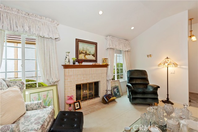 Detail Gallery Image 3 of 32 For 2163 Malati, Upland,  CA 91784 - 3 Beds | 2 Baths