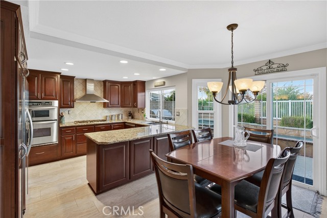 Detail Gallery Image 10 of 70 For 136 S Avenida Felipe, Anaheim,  CA 92807 - 4 Beds | 3 Baths