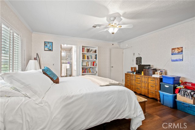 5200 Irvine Blvd., Irvine CA: https://media.crmls.org/medias/c6fc4086-0768-4ecb-b736-0df6d7e6463f.jpg