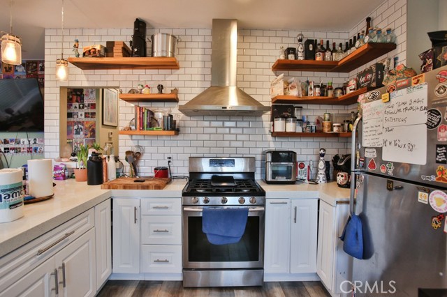 12621 Sweetbriar Drive, Garden Grove CA: https://media.crmls.org/medias/c6fd29ad-cb1f-45f2-84f5-ba7f13bdf0d3.jpg