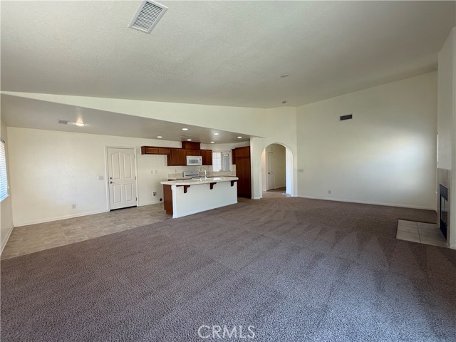 Detail Gallery Image 7 of 33 For 37126 Firethorn St, Palmdale,  CA 93550 - 4 Beds | 2 Baths