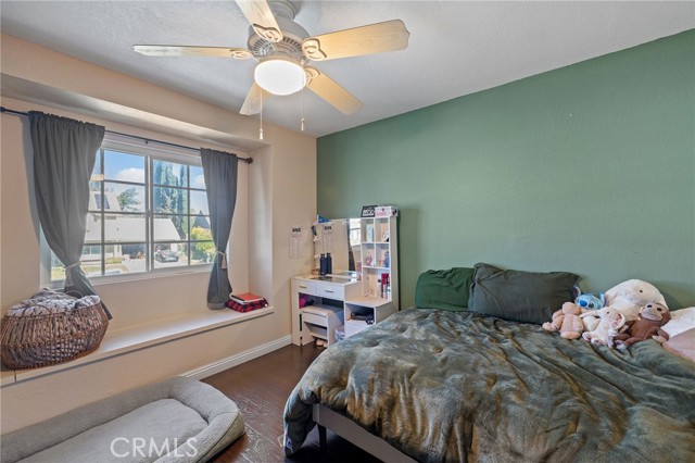 Image 23 of 52 For 42014 Roanoake St.