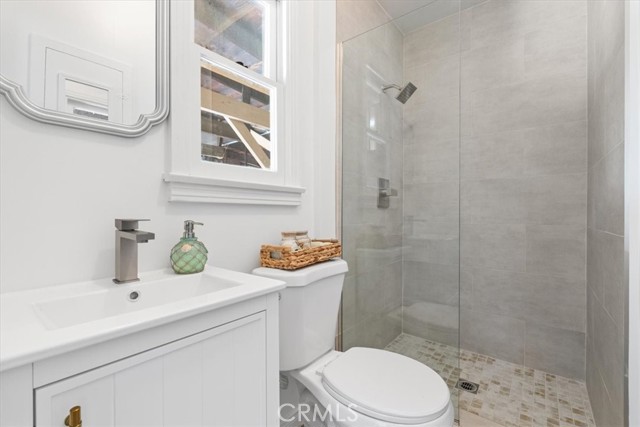 Detail Gallery Image 34 of 40 For 409 W Grandview Ave, Sierra Madre,  CA 91024 - 2 Beds | 2/1 Baths