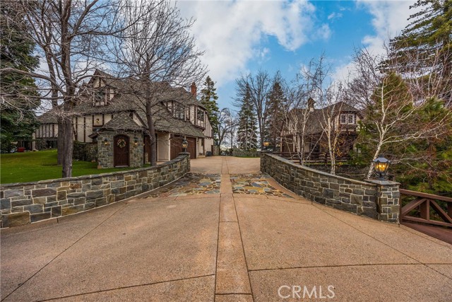 29162 Bald Eagle Ridge, Lake Arrowhead CA: https://media.crmls.org/medias/c6fee5a7-31d2-4b2f-9dbe-0093650c6adc.jpg
