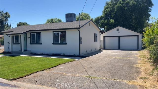 Detail Gallery Image 1 of 17 For 2165 Ceres Ave, Chico,  CA 95926 - 2 Beds | 2 Baths