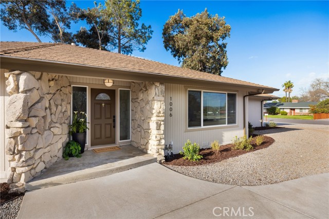 Detail Gallery Image 3 of 34 For 1006 Eagle Ct, Paso Robles,  CA 93446 - 3 Beds | 2 Baths