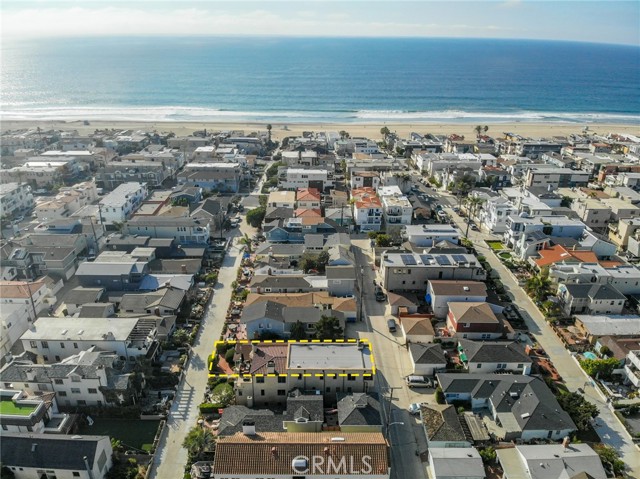 341 4th Street, Manhattan Beach, California 90266, 2 Bedrooms Bedrooms, ,1 BathroomBathrooms,Residential,Sold,4th,SB22011102