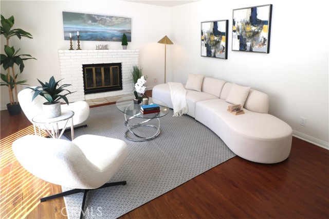 20254 Stagg Street, Winnetka CA: https://media.crmls.org/medias/c700190a-5d6f-47c5-ae58-56f8f7670aa5.jpg