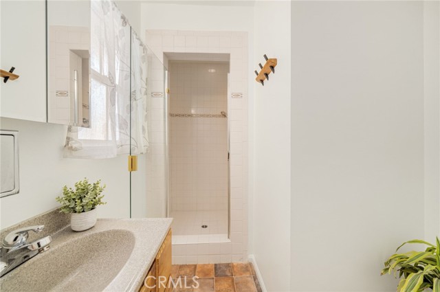 2137 Ostrom Avenue, Long Beach CA: https://media.crmls.org/medias/c7005785-01db-499f-b22a-2e3a9c75a802.jpg
