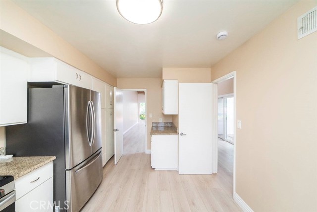 4436 Sandburg Way, Irvine CA: https://media.crmls.org/medias/c70089d2-031b-40f6-bb44-39bd87b99ac1.jpg