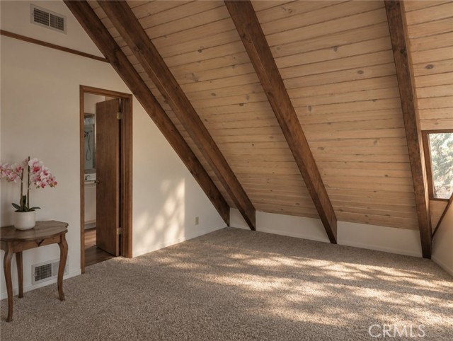 433 Golf Course, Lake Arrowhead, CA 92352