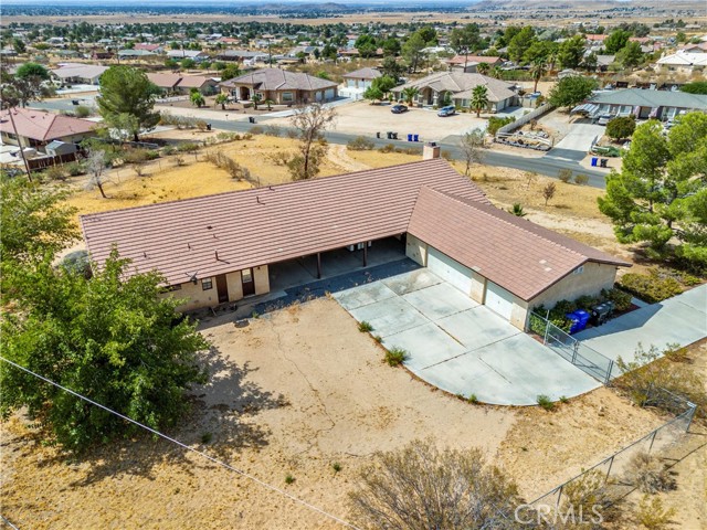 Detail Gallery Image 3 of 33 For 17167 Joshua Rd, Apple Valley,  CA 92307 - 4 Beds | 2 Baths